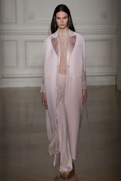 Look 40
